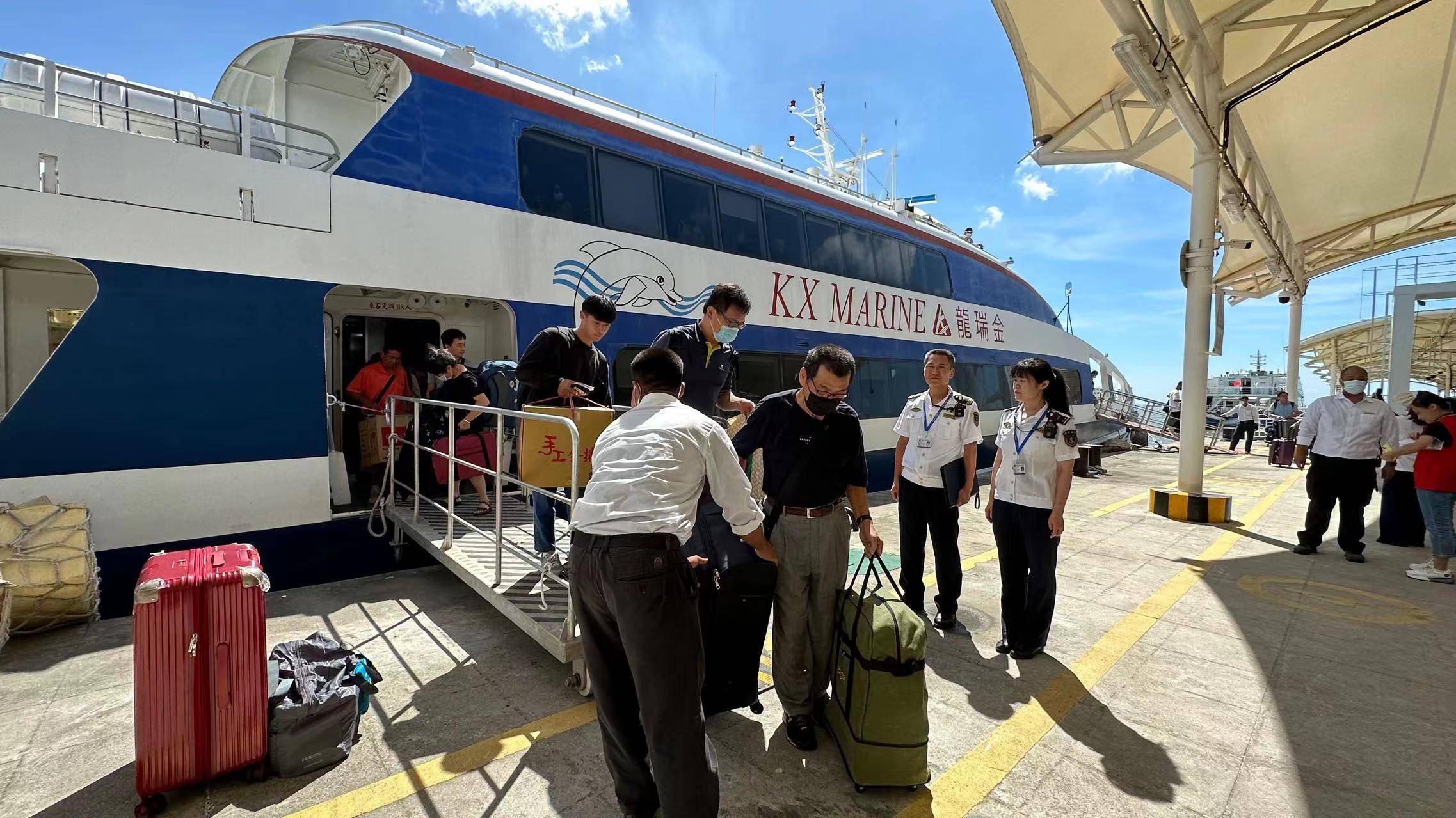 廈金航線客流統(tǒng)計數(shù)據(jù):客運航線出入境客流量突破2000萬人次(圖1) 48b3631895e84c78a4458d2112582d02.jpeg